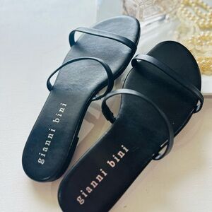 Gianni Bini Sleek Black leather Kaydie Sandals size 7.5